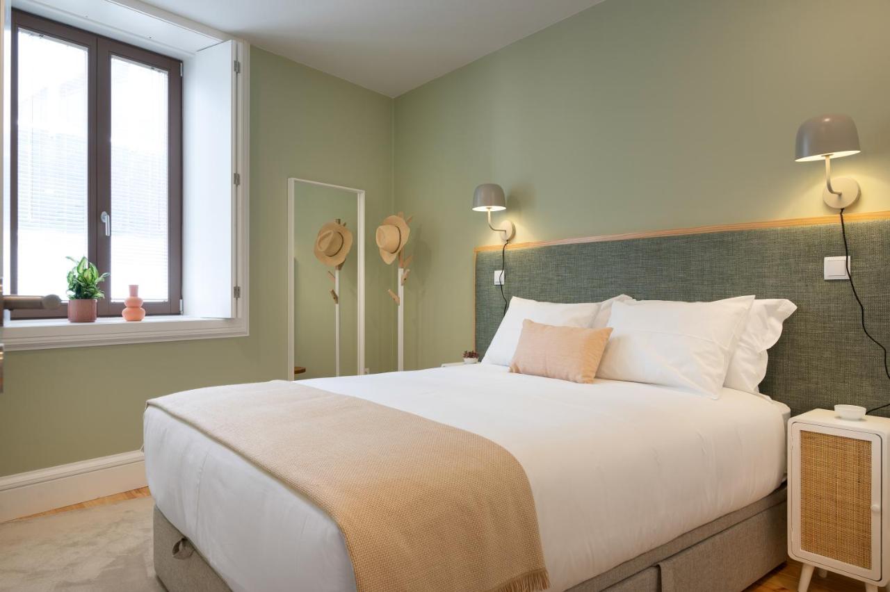 Away To Enjoy Apartment - Hapiness Has A Place Porto Luaran gambar