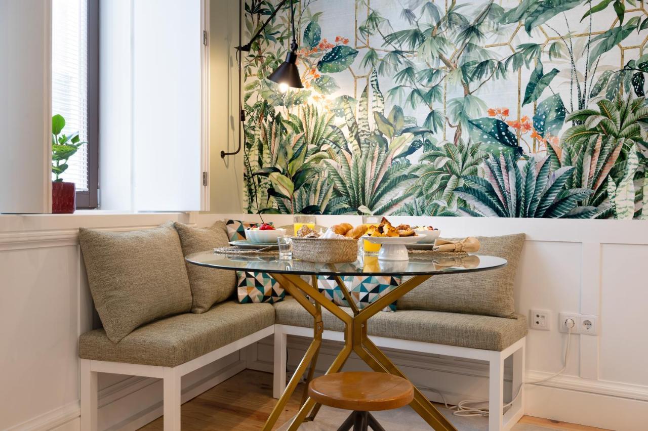 Away To Enjoy Apartment - Hapiness Has A Place Porto Luaran gambar