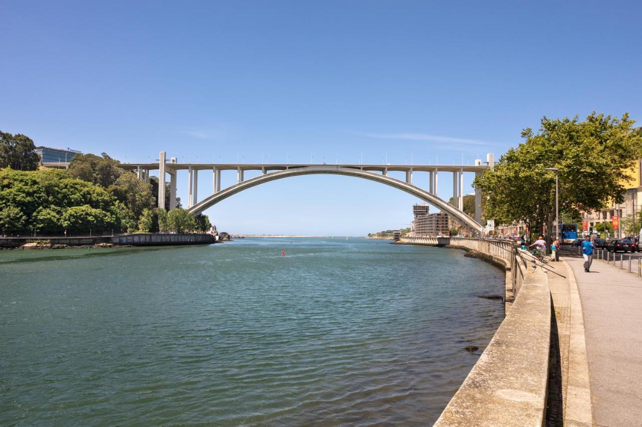 Away To Enjoy Apartment - Hapiness Has A Place Porto Luaran gambar