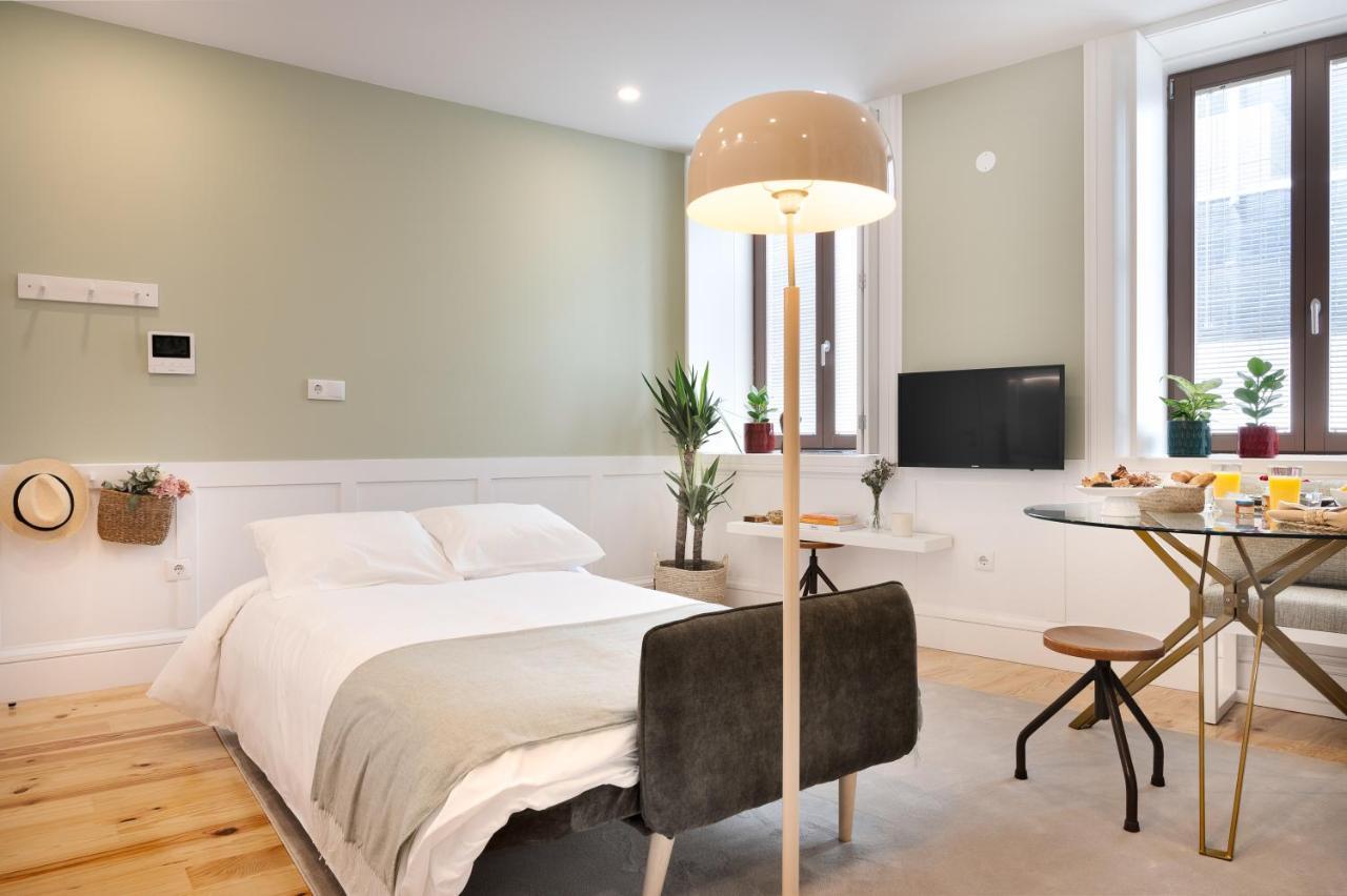 Away To Enjoy Apartment - Hapiness Has A Place Porto Luaran gambar